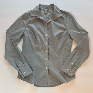 H&M Women's Grey Button Down Dress
Shirt Size 8